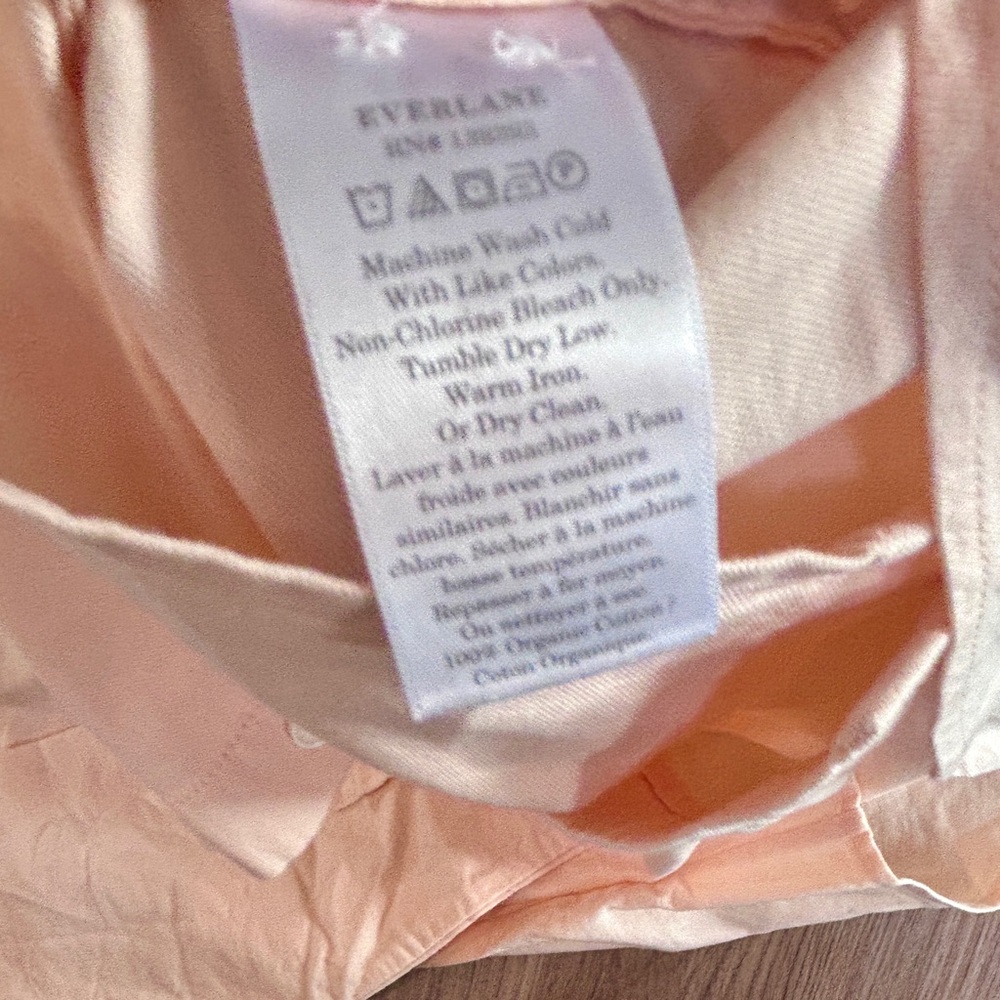 NEW NWT Everlane The Relaxed Oxford Button Down Shirt in Apricot Size 2 Cotton - Picture 4 of 5